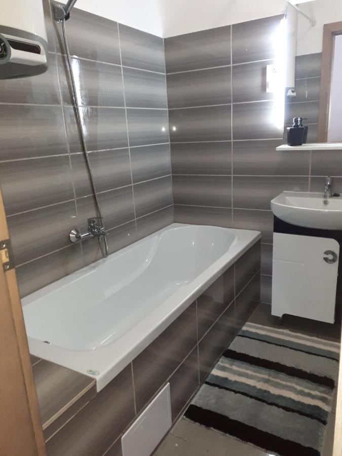 Oazis Apartman ชารอชปาตัก ภายนอก รูปภาพ