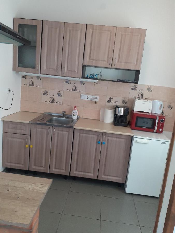 Oazis Apartman ชารอชปาตัก ภายนอก รูปภาพ