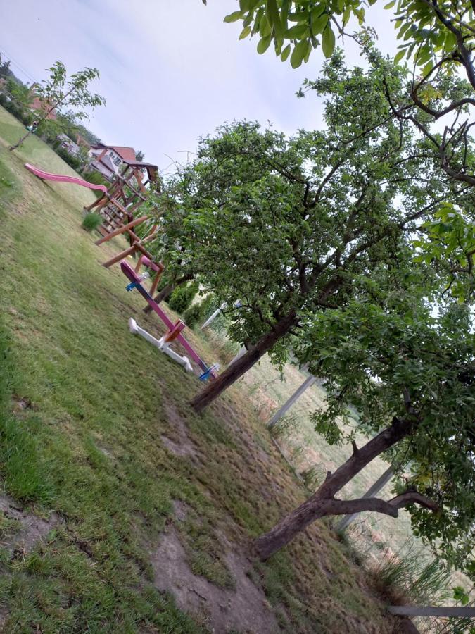 Oazis Apartman ชารอชปาตัก ภายนอก รูปภาพ