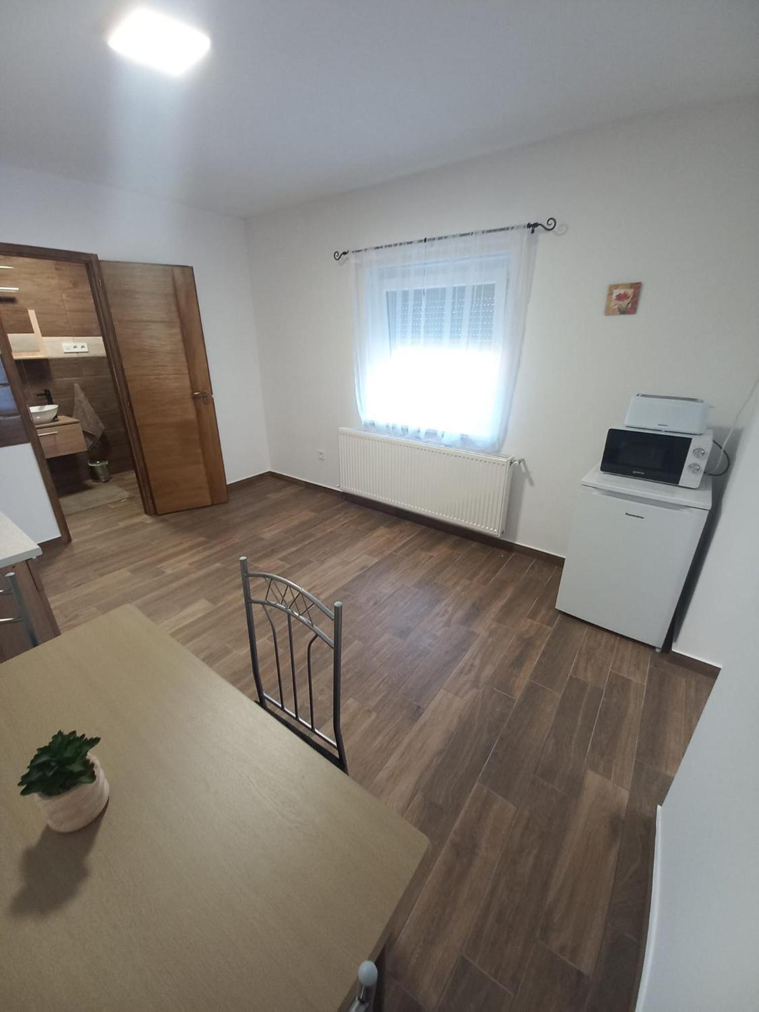Oazis Apartman ชารอชปาตัก ภายนอก รูปภาพ