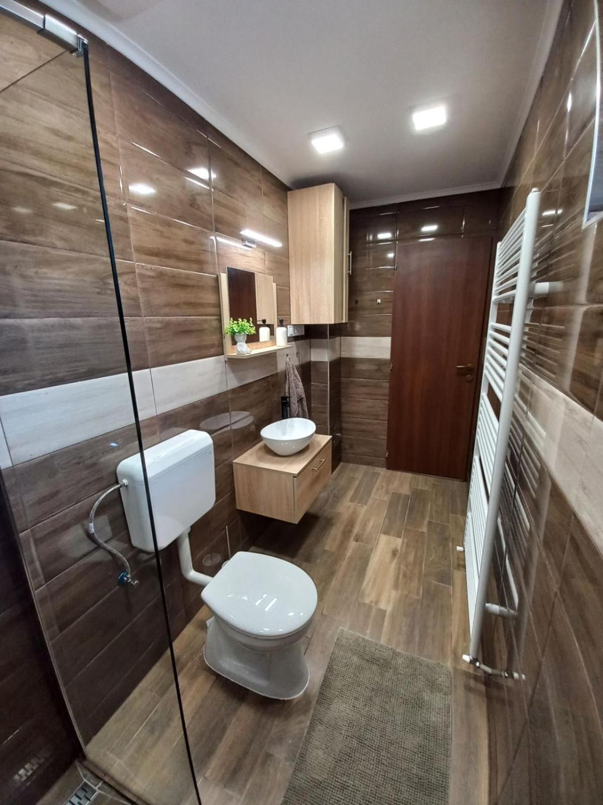 Oazis Apartman ชารอชปาตัก ภายนอก รูปภาพ